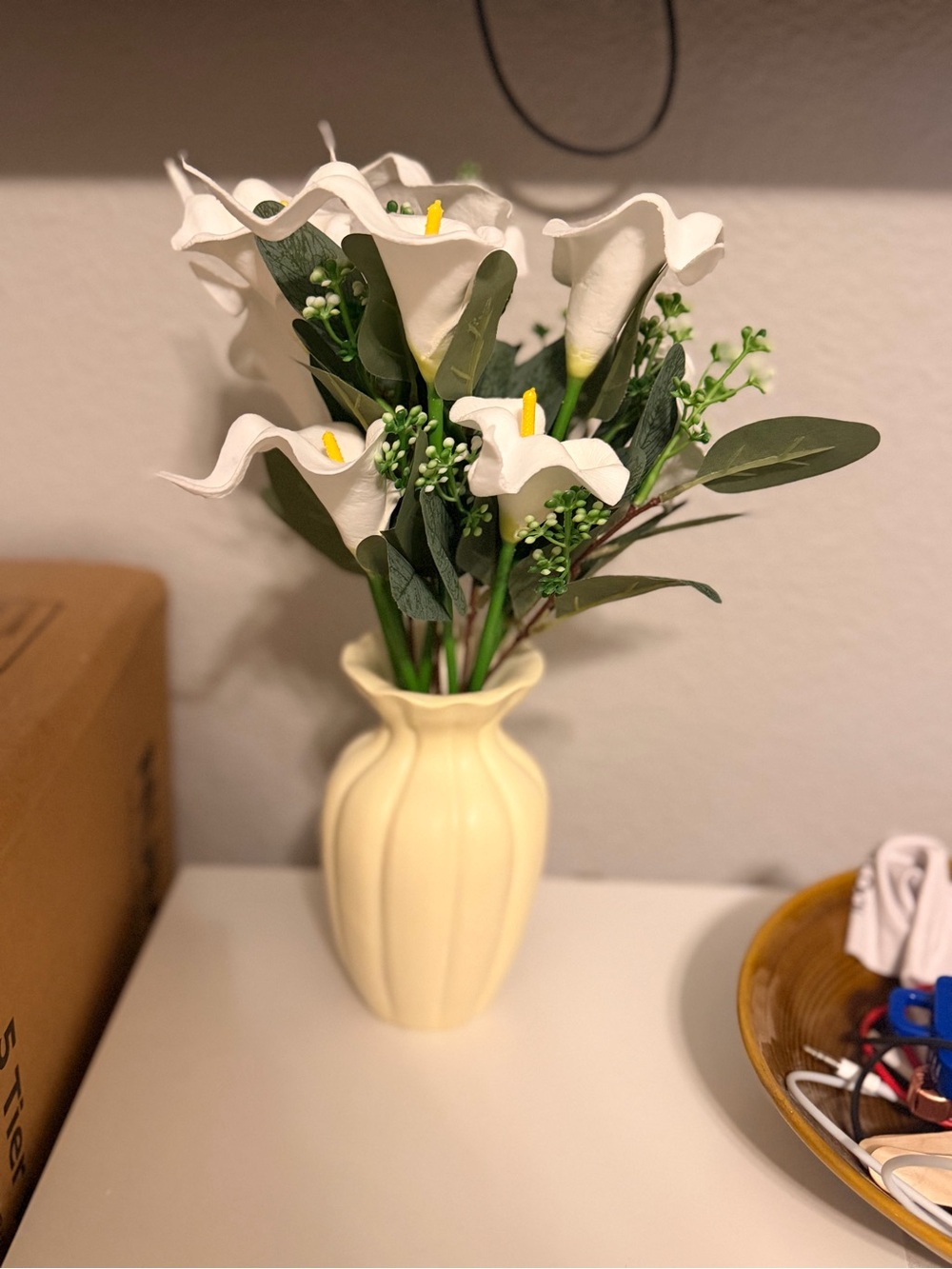 Cream Calla Lily Artificial Floral Arrangement in Cream Vase